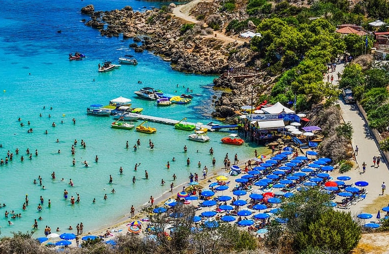 Δεκάδες παραλίες της Κύπρου κινδυνεύουν να εξαφανιστούν λόγω της κλιματικής αλλαγής