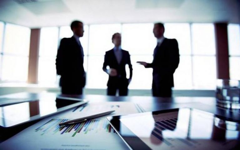 Χορός deals σε πληροφορική, τρόφιμα και λιανεμπόριο