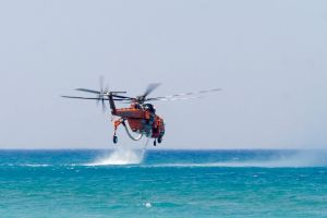 Άγιο Όρος: Φωτιά στο δάσος στη Μονή Μεγίστης Λαύρας