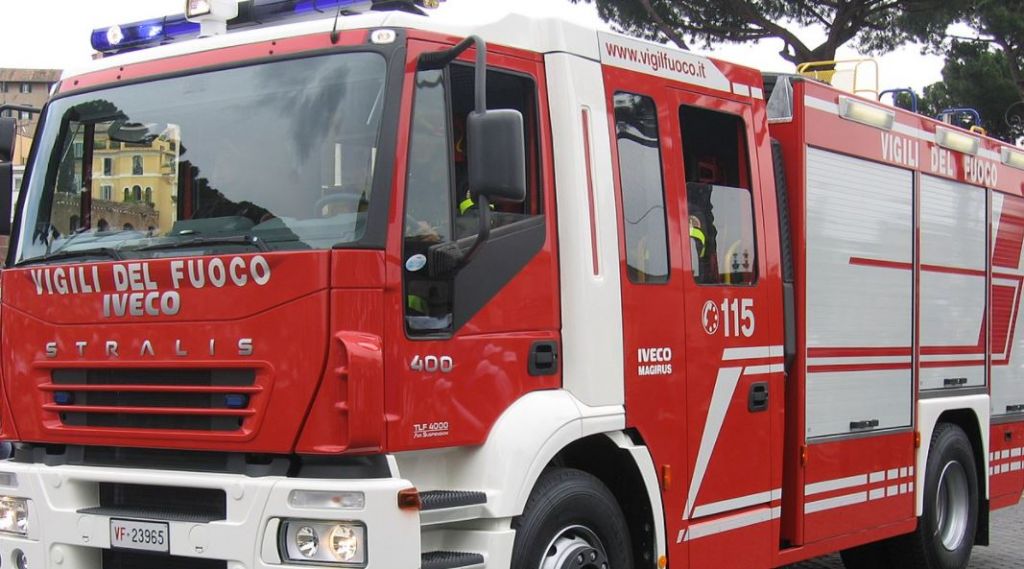 Πυρκαγιά σε οίκο ευγηρίας – Αναφορές για 6 νεκρούς και 81 τραυματίες