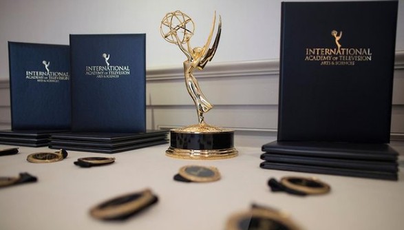 Βραβεία Emmy: Αναβάλλεται η απονομή τους λόγω της απεργίας στο Hollywood