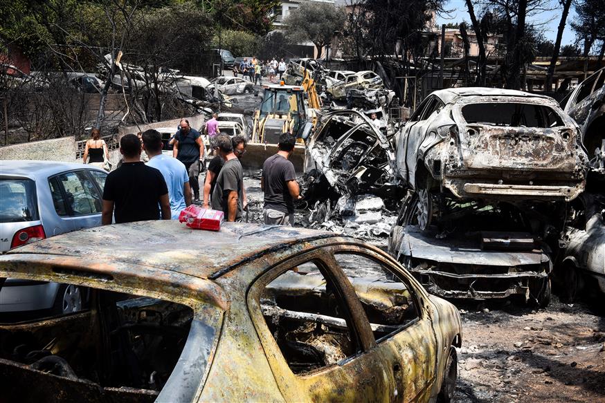 Διακοπή της δίκης για το Μάτι – Θα ζητηθεί άρση ασυλίας της κατηγορούμενης Ρένας Δούρου