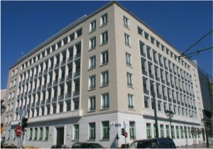 Τι αλλάζει στην κάρτα εργασίας και πόσοι διεκδικούν το «στρατηγείο του Μποδοσάκη» 