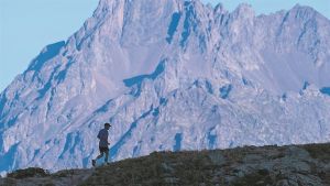 Από τη φυλακή, στα ψηλά βουνά
