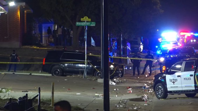 Μακελειό στο Τέξας: Τουλάχιστον τρεις νεκροί μετά από πυροβολισμούς σε πάρκινγκ