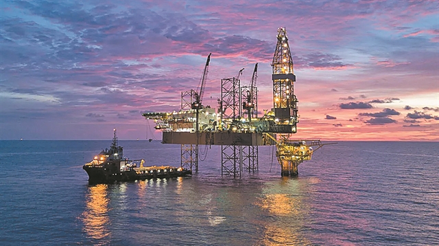 Πιο κοντά οι γεωτρήσεις σε δύο μπλοκ του Ιονίου