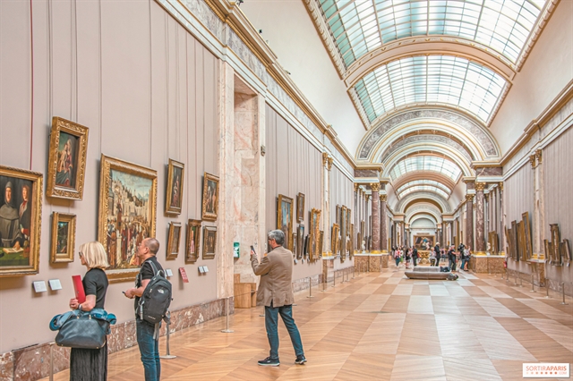 Il Louvre nel “bersaglio” italiano.
