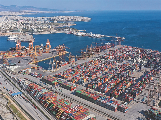 Λιμάνι του Πειραιά: το μόνο με ανοδική τροχιά