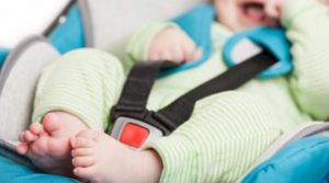 Μωρό 14 μηνών πέθανε στο αυτοκίνητο – Το ξέχασε η γιαγιά του για οκτώ ώρες