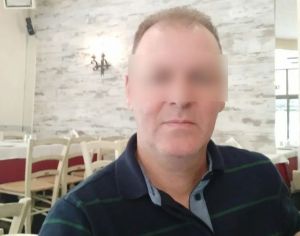 Αυτός είναι ο νταής της Λάρισας που σακάτεψε την αστυνομικό γυναίκα του