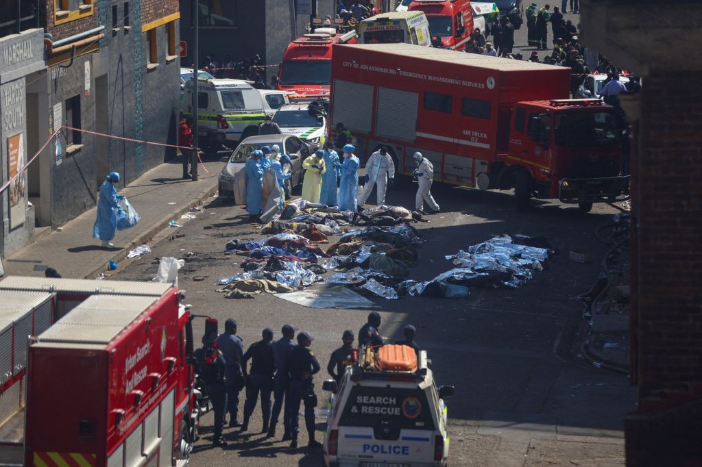 Νότια Αφρική: Στους 73 οι νεκροί από φωτιά σε πενταόροφο κτίριο στο Γιοχάνεσμπουργκ