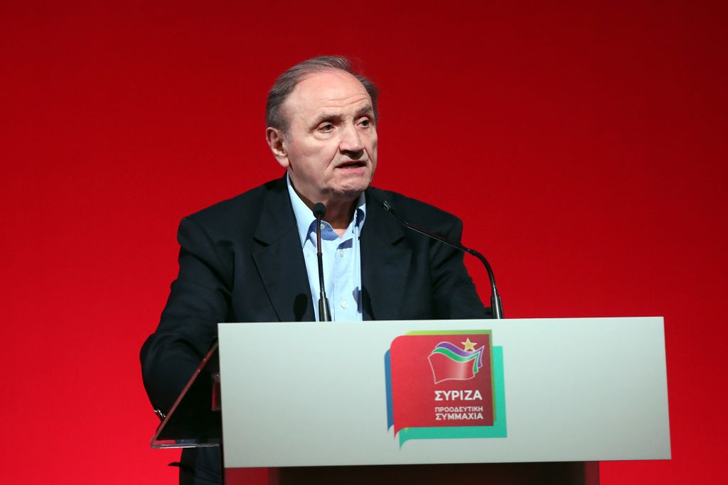 «Ο Τσίπρας δεν έπρεπε να παραιτηθεί», λέει ο Τζουμάκας