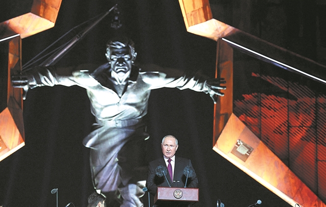 Κλάφ’ τα, Χαράλαμπε