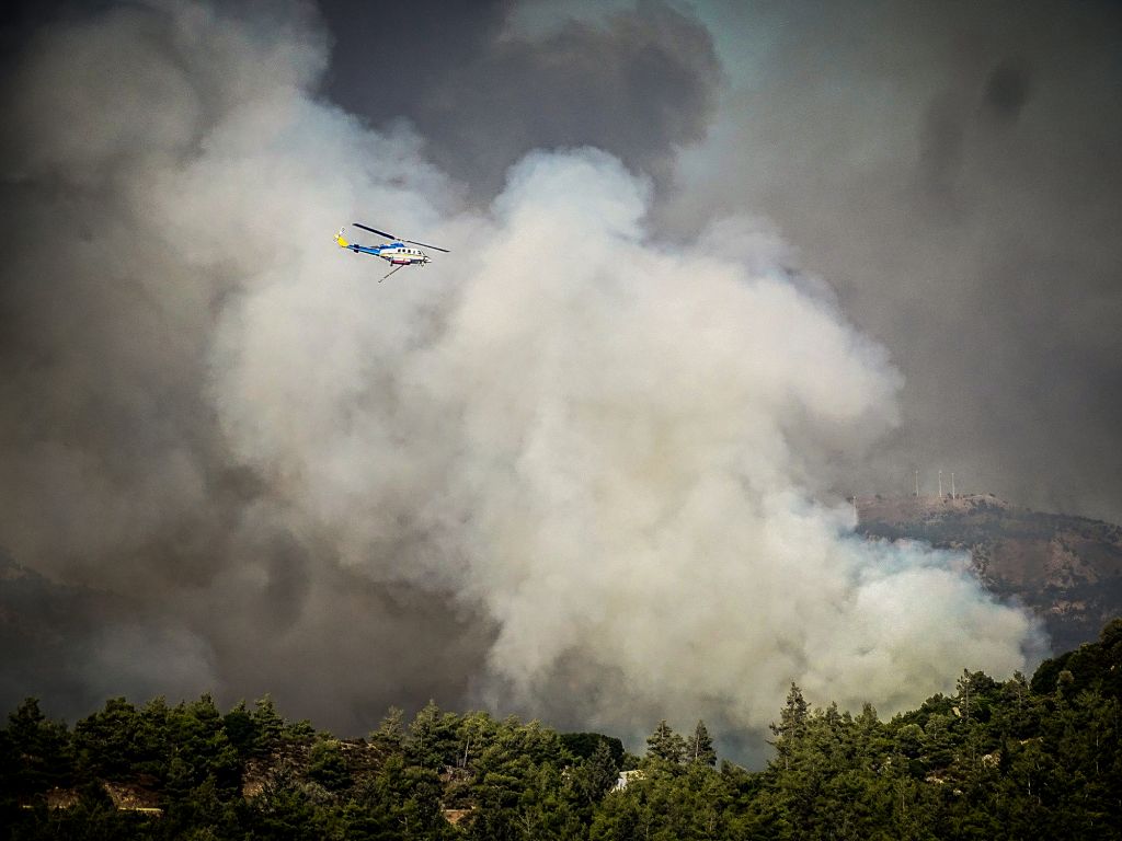 Φωτιές: Τον Ιούλιο κάηκε έκταση μεγαλύτερη από το Λονδίνο – Απελευθερώθηκε CO2 ίσο με αυτό που εκπέμπουν 222.000 αυτοκίνητα σε ένα χρόνο