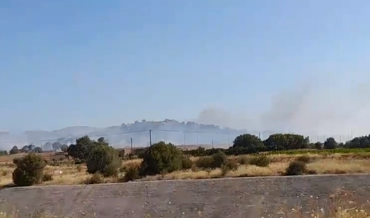 Συναγερμός στο στρατιωτικό αεροδρόμιο Ελευσίνας – Μια ανάσα οι φλόγες από την 112 Πτέρυγας Μάχης