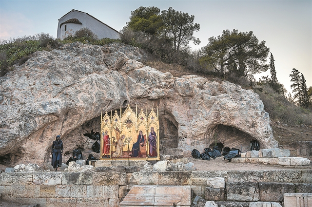 Τα φανερά και αόρατα σύμβολα του Ρομέο Καστελούτσι