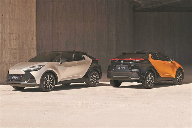 On-line κράτηση για το νέο CH-R