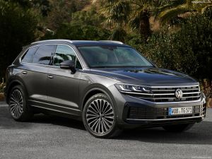 Volkswagen Touareg: Με υβριδική τεχνολογία και …έξυπνη ανάρτηση