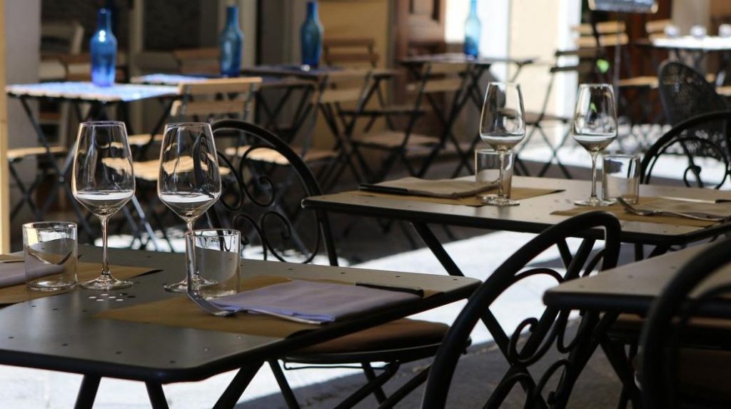 Αύξηση κατά 11,3% στον τζίρο της εστίασης και των καταλυμάτων