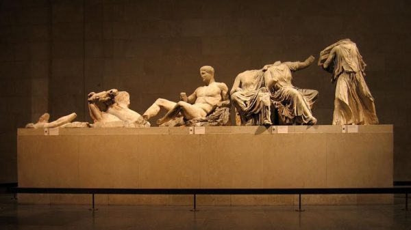 «Η σιωπή της Αθήνας για τις κλοπές στο Βρετανικό Μουσείο δείχνει συμφωνία για τα Γλυπτά»