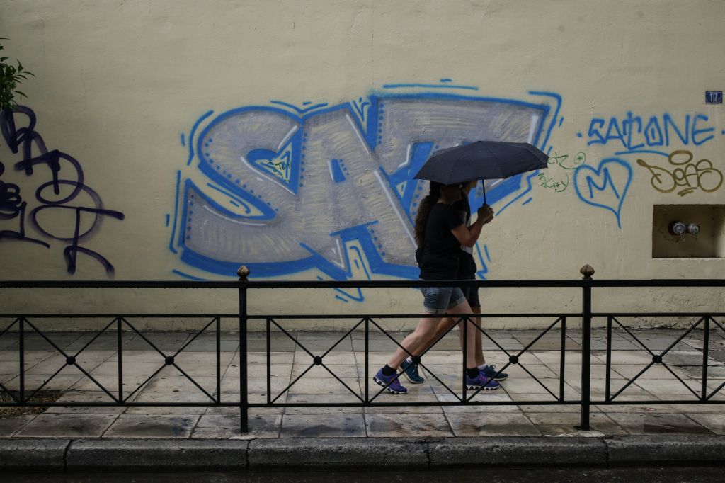 Δύο μέρες 40αρια και μετά μπουρίνια και «βουτιά» της θερμοκρασίας