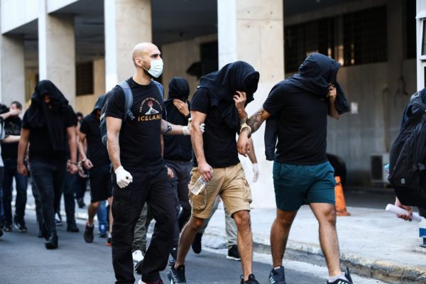 Νέα Φιλαδέλφεια: Η «ταυτότητα» των τριών Ελλήνων συλληφθέντων για τα αιματηρά επεισόδια