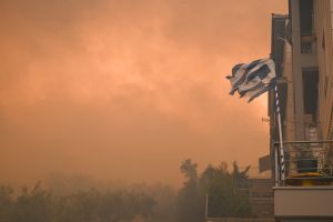 Φωτιές: Δυσμενείς οι πυρομετεωρολογικές συνθήκες στη Φυλή έως το βράδυ