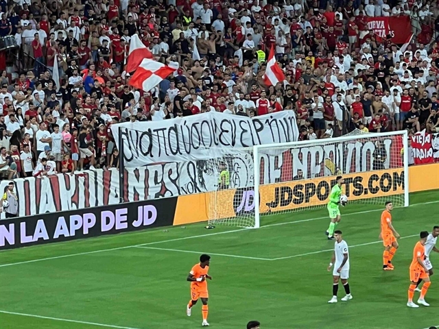 Στη φυλακή και οι 105 χούλιγκαν