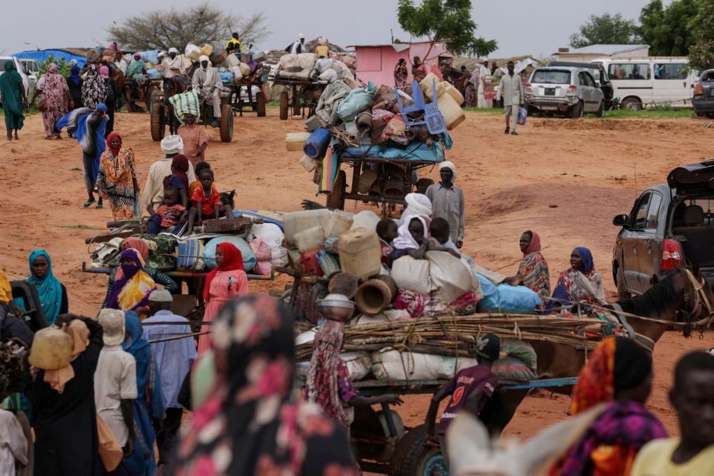 Σουδάν: Εκατοντάδες άμαχοι φεύγουν για να σωθούν από επίθεση παραστρατιωτικών στο Νταρφούρ