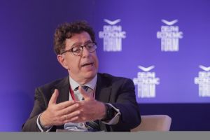 Συνολάκης στη WSJ: Τα διδάγματα από τις πυρκαγιές σε Χαβάη και Ρόδο