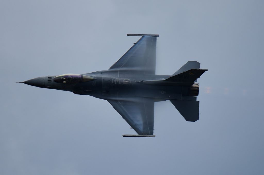 «Ολλανδία και Δανία δεσμεύονται στη μεταφορά F-16 στην Ουκρανία»