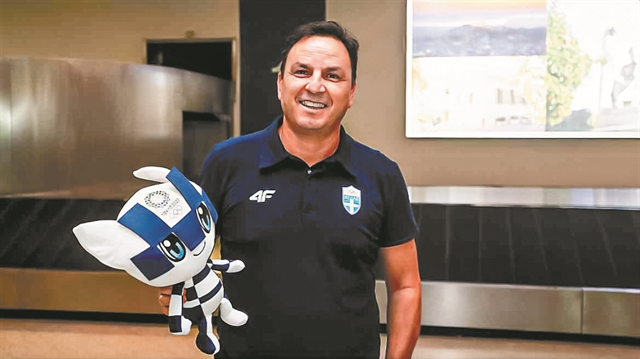 Παρόν, υπέροχα συμπαγές