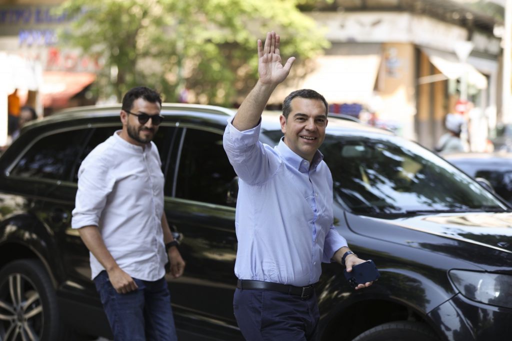 Εκλογές ΣΥΡΙΖΑ: Στις 5 στην Πλάκα ψηφίζει ο Αλέξης Τσίπρας