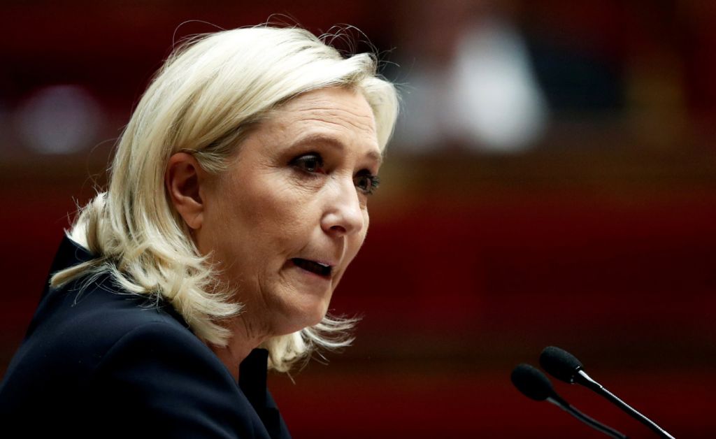 Εισαγγελία Παρισιού: Η Μαρίν Λεπέν πρέπει να δικασθεί για κατάχρηση κεφαλαίων της Ευρωπαϊκής Ένωσης – Μαζί και 23 βουλευτές της