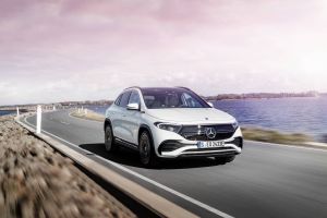 Mercedes-Benz EQA 300 4MATIC: Η ηλεκτρική πρόταση για μεγάλα ταξίδια