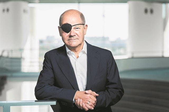 Με… πειρατικό μάτι ο Ολαφ Σολτς