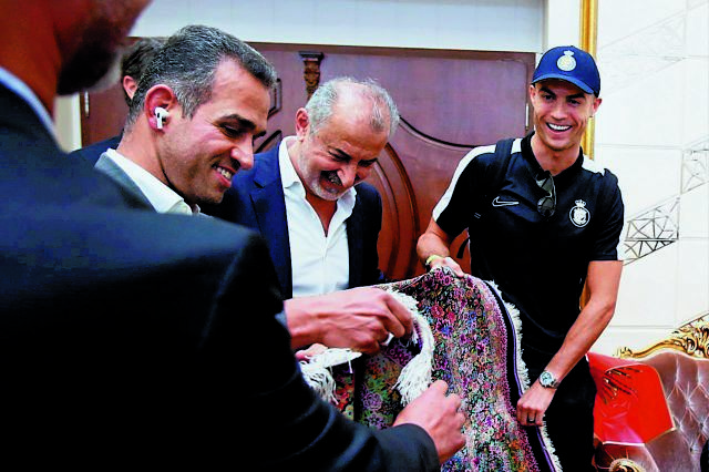 Nύχτωσε και ακόμη αγωνίζονταν!