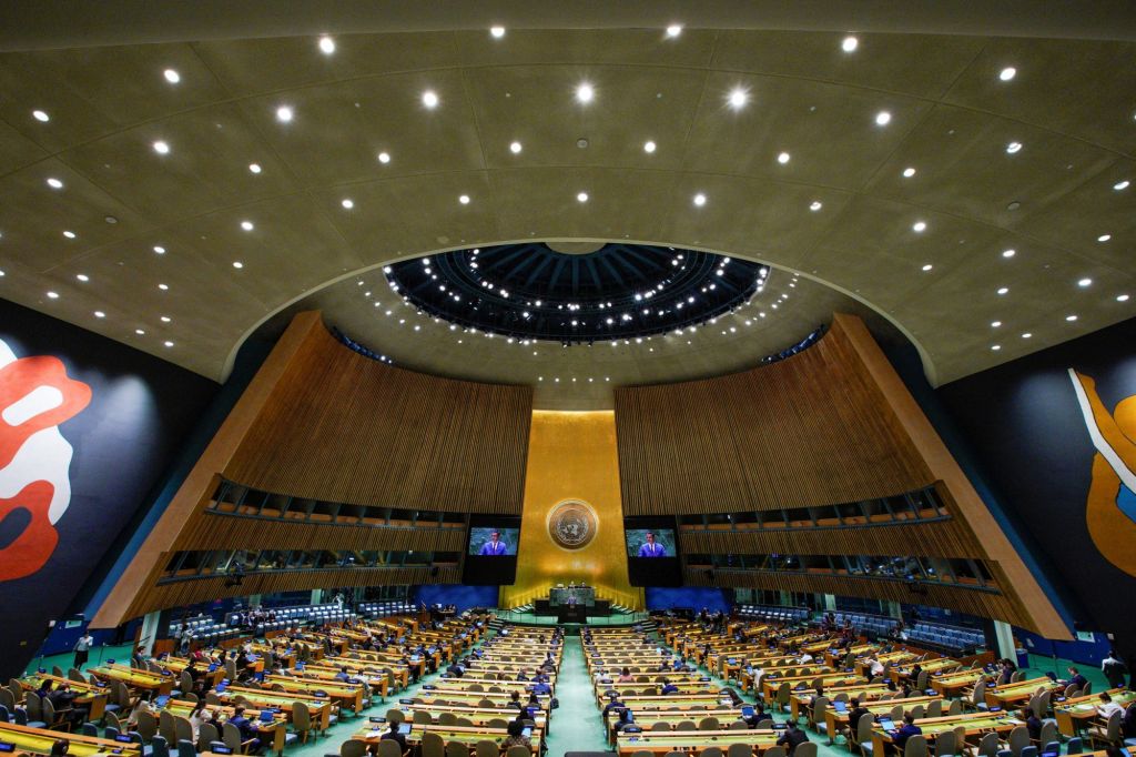 Νέα Υόρκη: Συρρέουν συνοδοί πολυτελείας για τη συνέλευση του ΟΗΕ