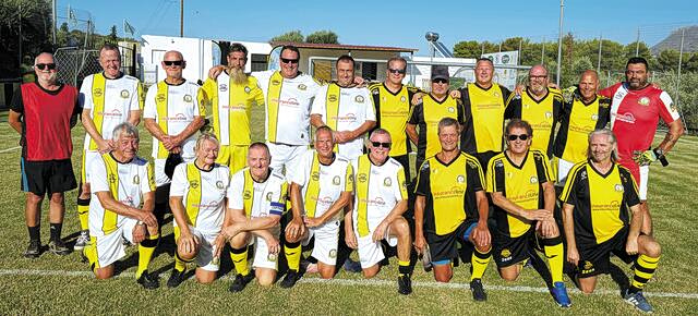 Walking football: «Τα καλύτερα γκολ μπαίνουν περπατώντας»