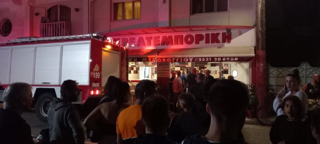 Μεσολόγγι: 50χρονη τραυματίστηκε θανάσιμα από κρεατομηχανή – «Βγήκε η κόρη της έξω και φώναζε βοήθεια»