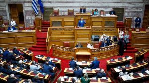 Κόντρα Γεωργιάδη και ΚΚΕ στη Βουλή: «Η απεργία απέτυχε – Είσαι υπουργός νούμερο»