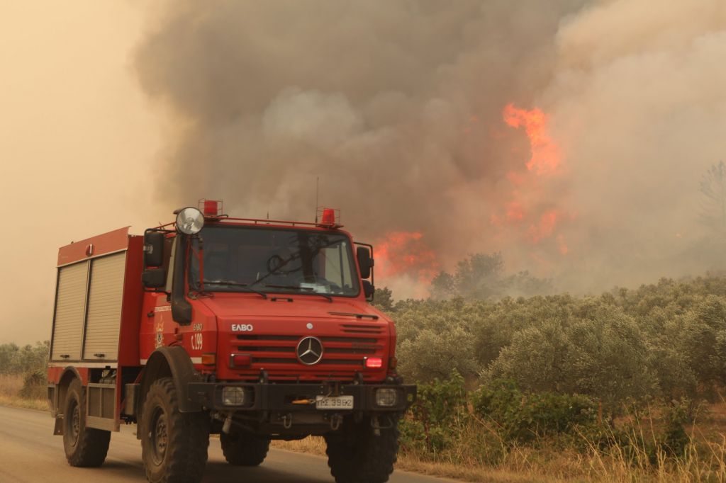 Μεγάλη φωτιά στην περιοχή Μιλά Οιχαλίας Μεσσηνίας
