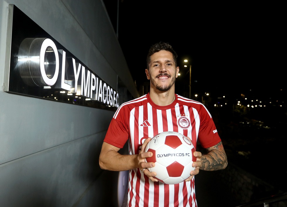 Ολυμπιακός: Επικός Στέφαν «Spiderman» Γιόβετιτς