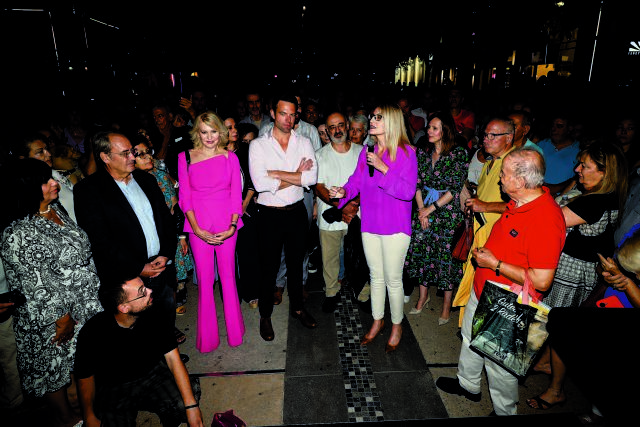 Η κωμωδία της Αριστεράς