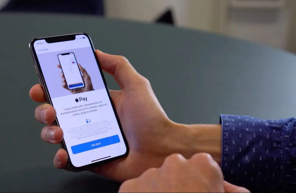 Η Γαλλία βάζει φρένο στις πωλήσεις του iPhone 12 λόγω ακτινοβολίας
