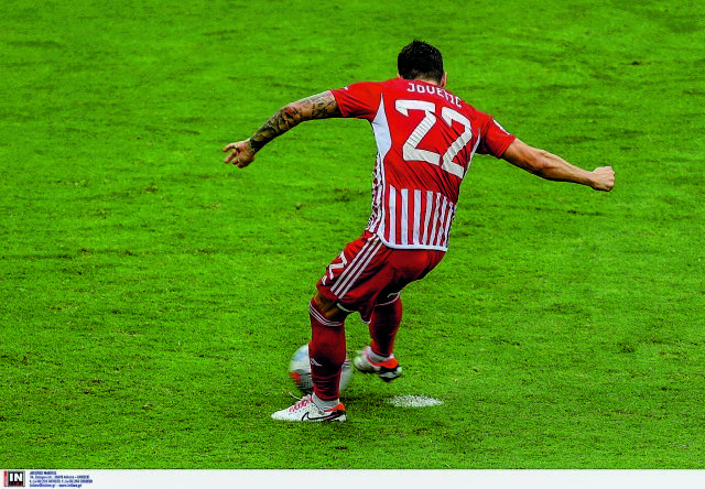 Οι διαφορές πριν από το αποψινό ντέρμπι της Λεωφόρου