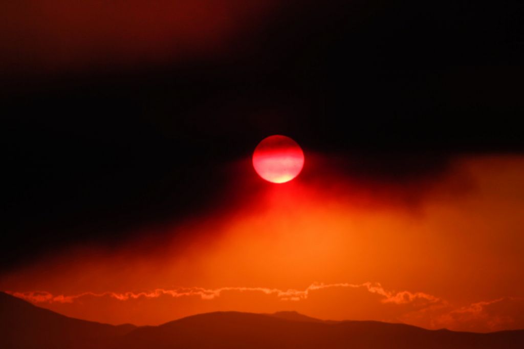 Σέρρες: Σε εξέλιξη η φωτιά στο Παγγαίο Όρος