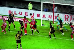 Νέο ερυθρόλευκο πάρτι στο Φάληρο