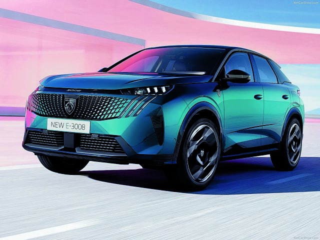 PEUGEOT 3008: Η ΗΛΕΚΤΡΙΚΗ ΕΚΔΟΧΗ ΕΚΤΟΞΕΥΕΙ ΤΗΝ ΑΥΤΟΝΟΜΙΑ