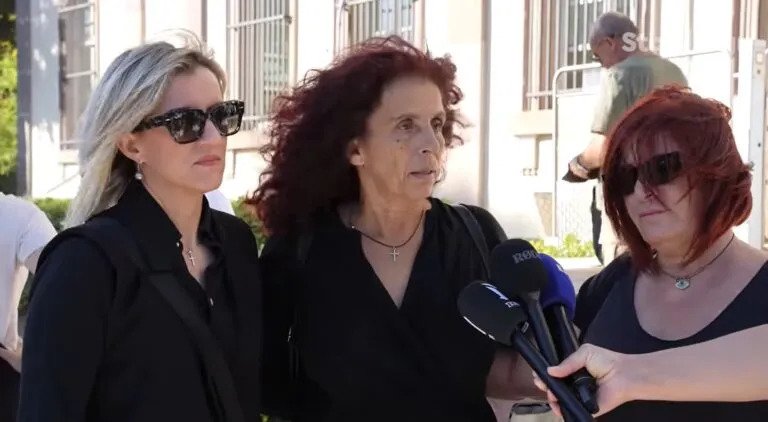 Οι μάνες-σύμβολα του αγώνα κατά των γυναικοκτονιών – «Πόσο αξίζουν οι ζωές των παιδιών μας;»